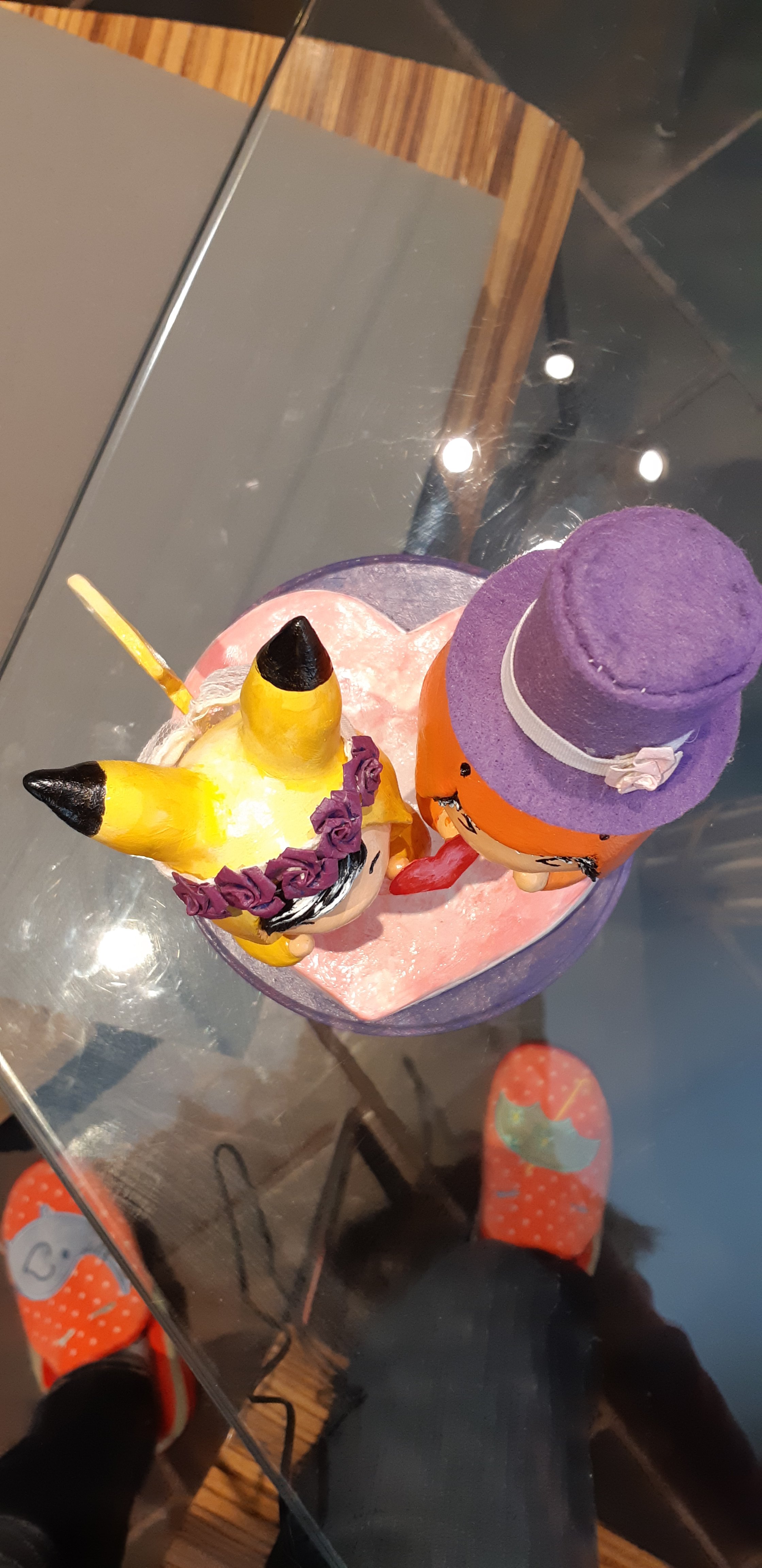 A top-down view of the completed sculpture. You can see the heart-shaped platform.