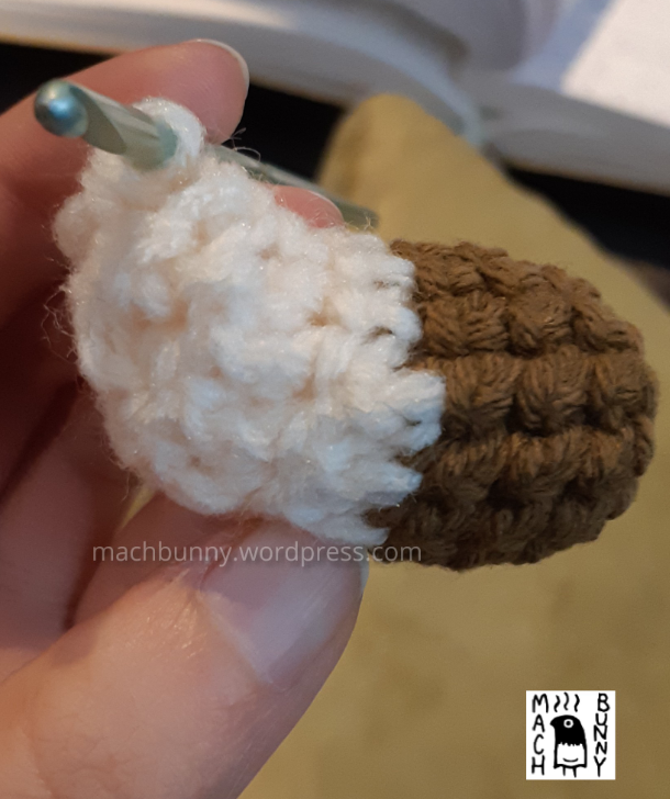 Amigurumi Meowth foot piece