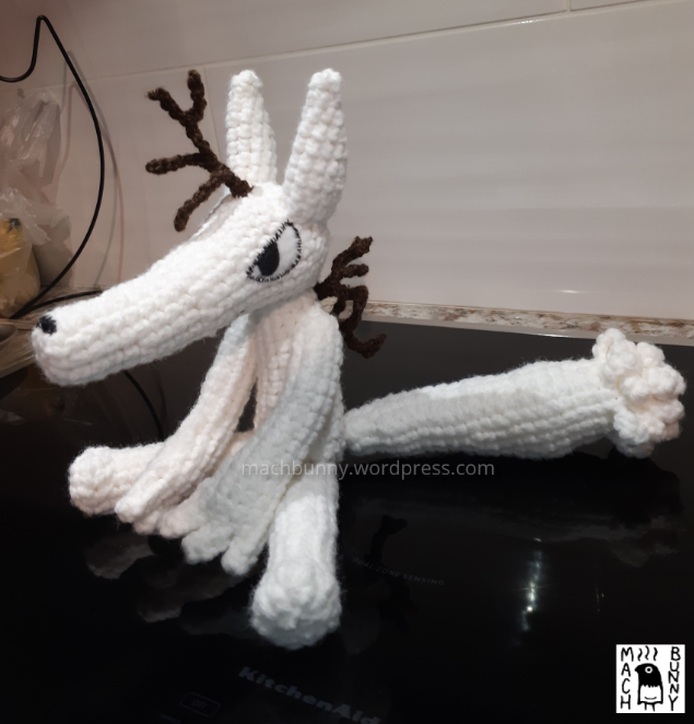 Shiver the winter fox amigurumi