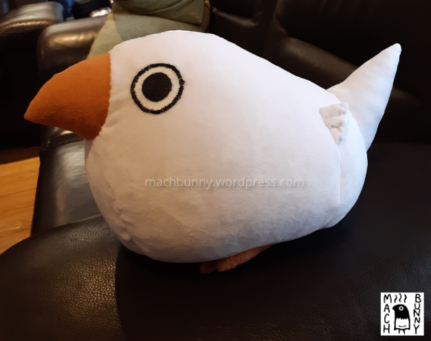 Marshmallow finch plush, side view