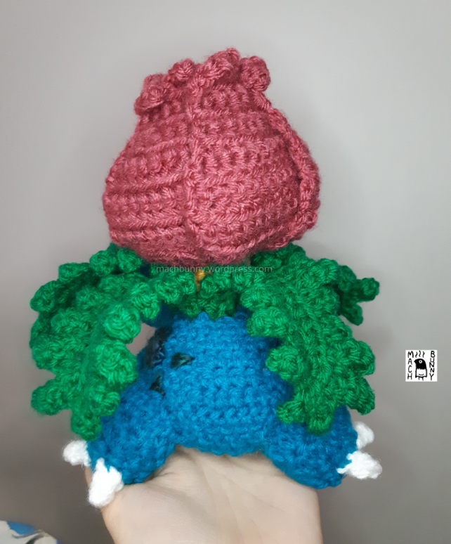 Amigurumi Ivysaur, alternate back view