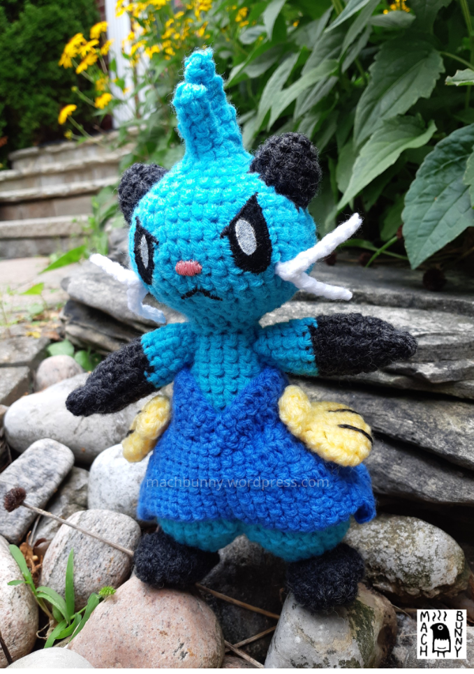 Amigurumi Dewott, front view