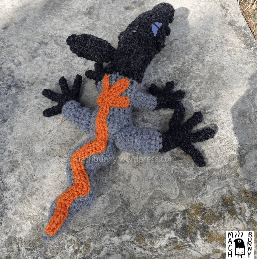 Amigurumi Salandit, back view
