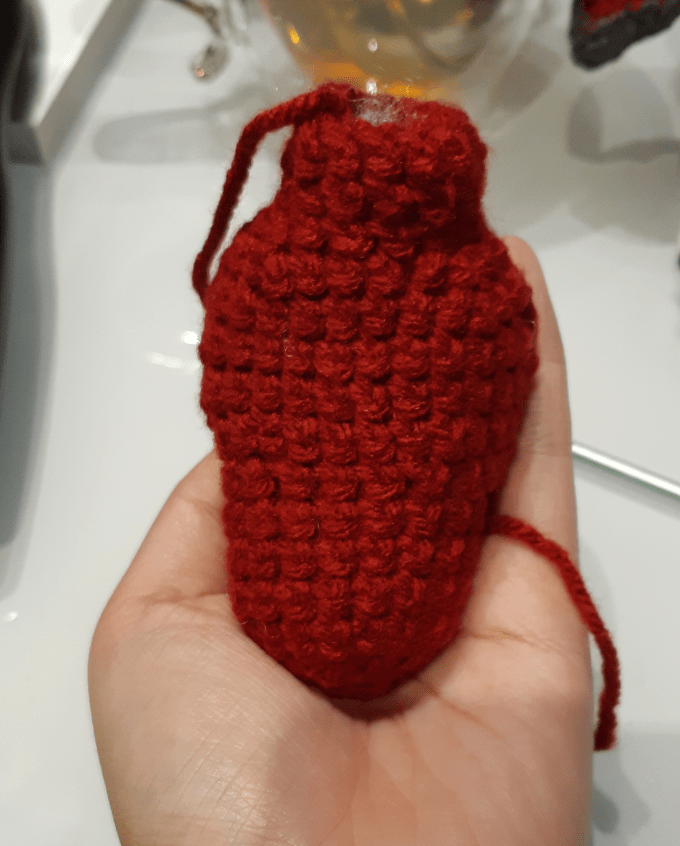 Amigurumi Lycanroc Midnight form, front view of body base piece